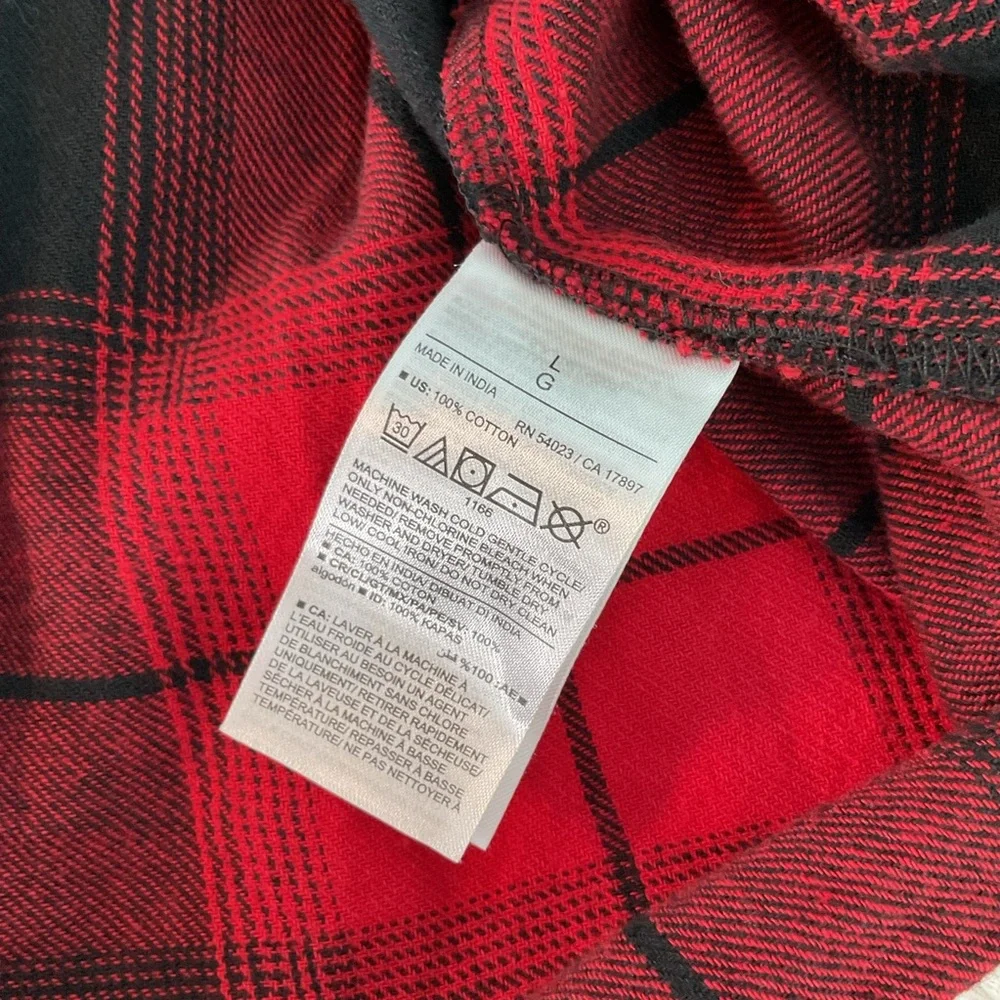 Old Navy Red Flannel - Picture 6 of 8